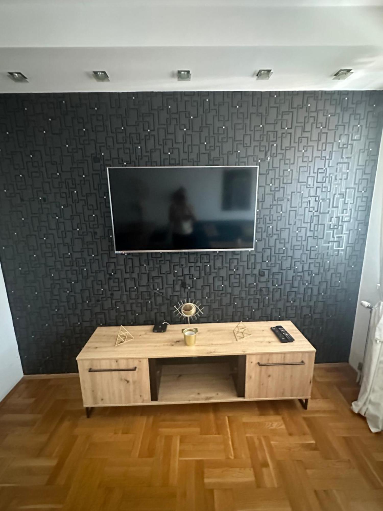 דירות Lux Stan Na Dan Požarevac מראה חיצוני תמונה